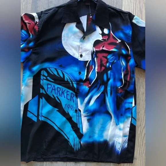 NWT Spider-Man Button Down Short Sleeve Tee Medium